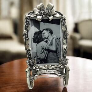 Vintage "Just Married" 5”x7” Picture Frame Carriage Car Bows Silver Tone Rose